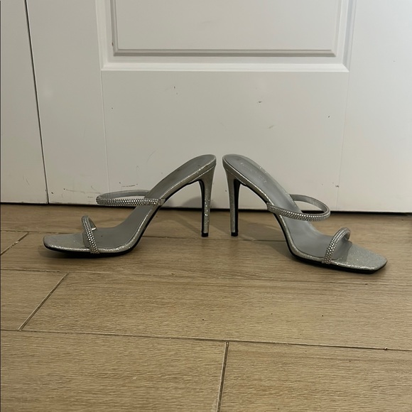 Nine West Silver Heels with Rhinestone Straps - Picture 6 of 11